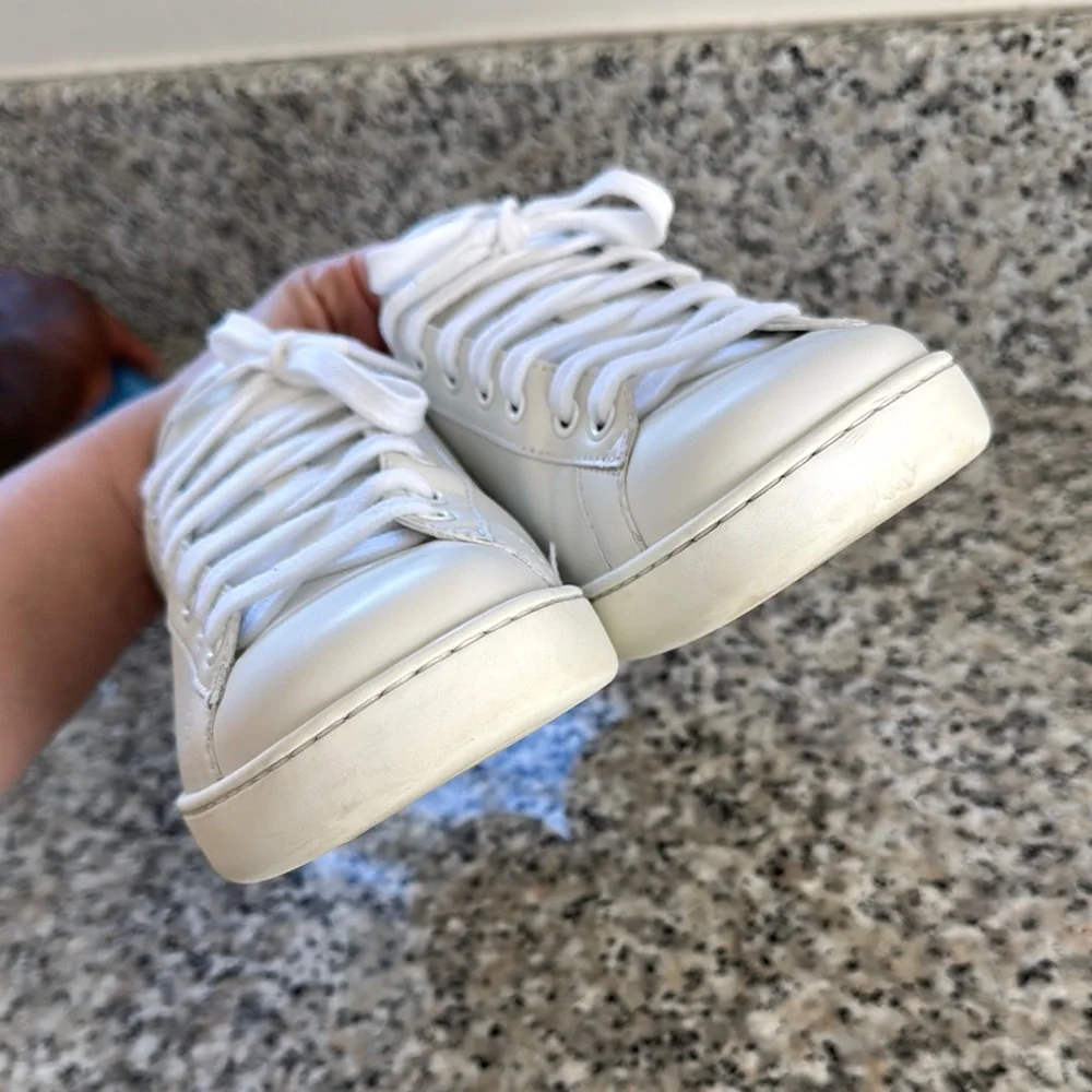 Gucci White Leather Sneakers with Silver Heel Tab
